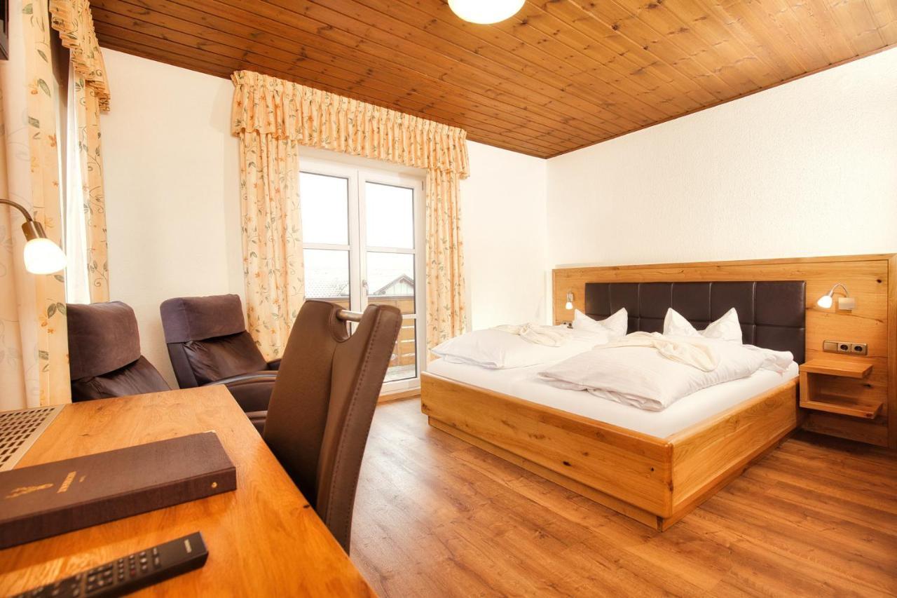 Hotel Zum Hirschen Lam Εξωτερικό φωτογραφία